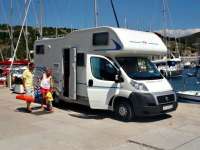 Лагерь проживание в яхт-клуб отдыхающих Хорватии