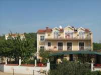 Апартаменты Катарина летние каникулы в Бродарике Šibenik, хорватском побережье